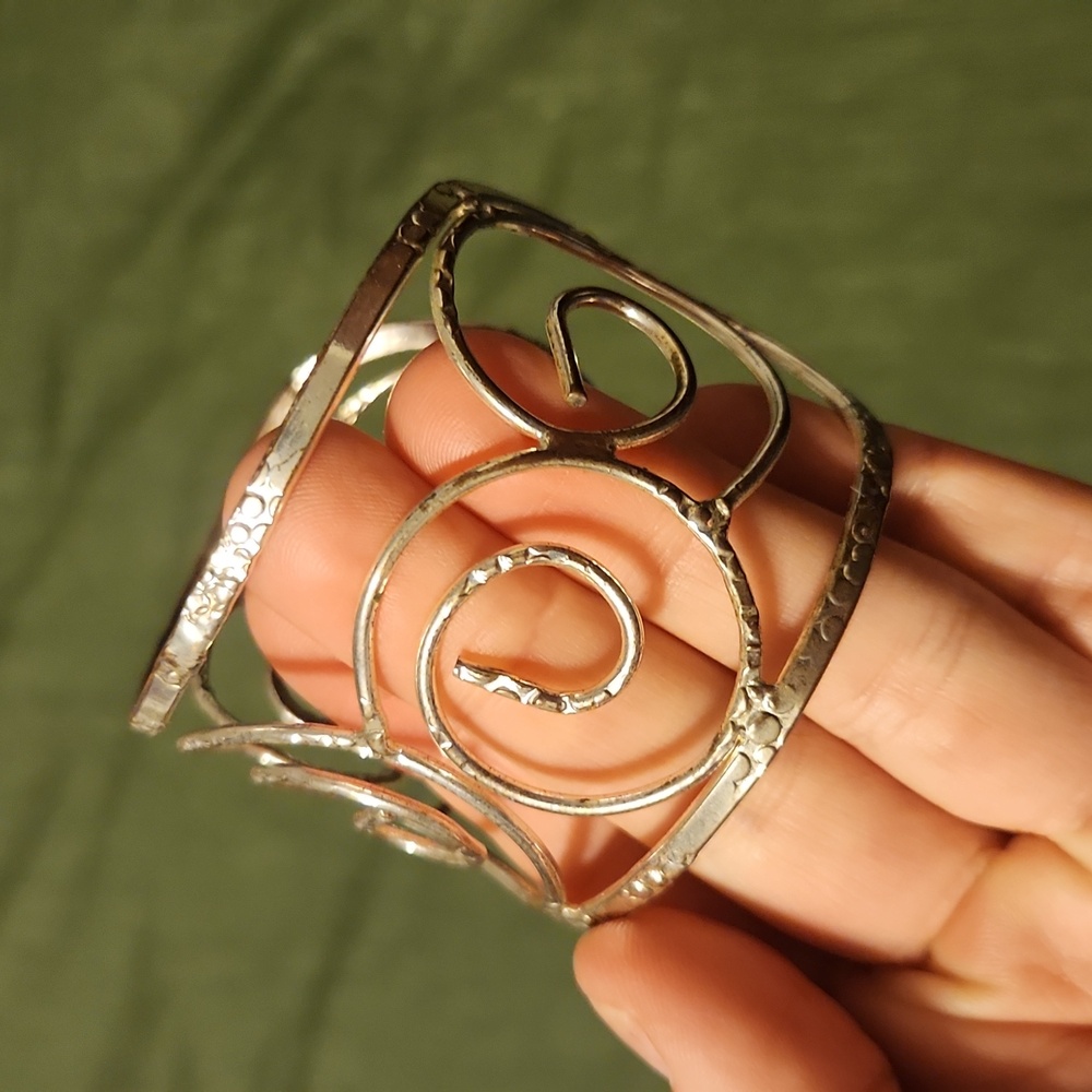 Silver Bangle - Picture 2 of 4
